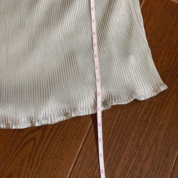 Anthropologie Lulumari shimmer silver elastic on off shoulder pleat blouse sz LG - Picture 8 of 13